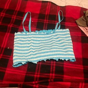 Women’s large cropped tank top